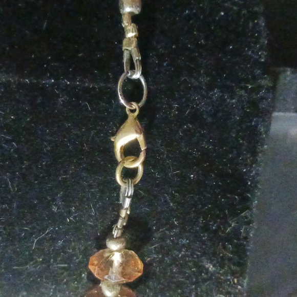 Chic Beaded Necklace in Gold and Brown - Picture 4 of 4